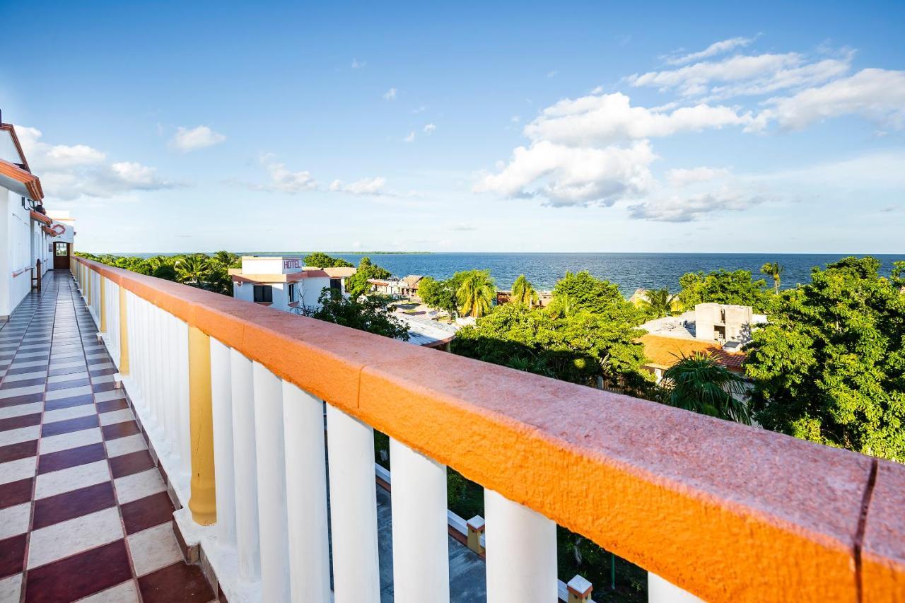 Capital O Oxtankah,Chetumal Bay 호텔 Calderitas 외부 사진