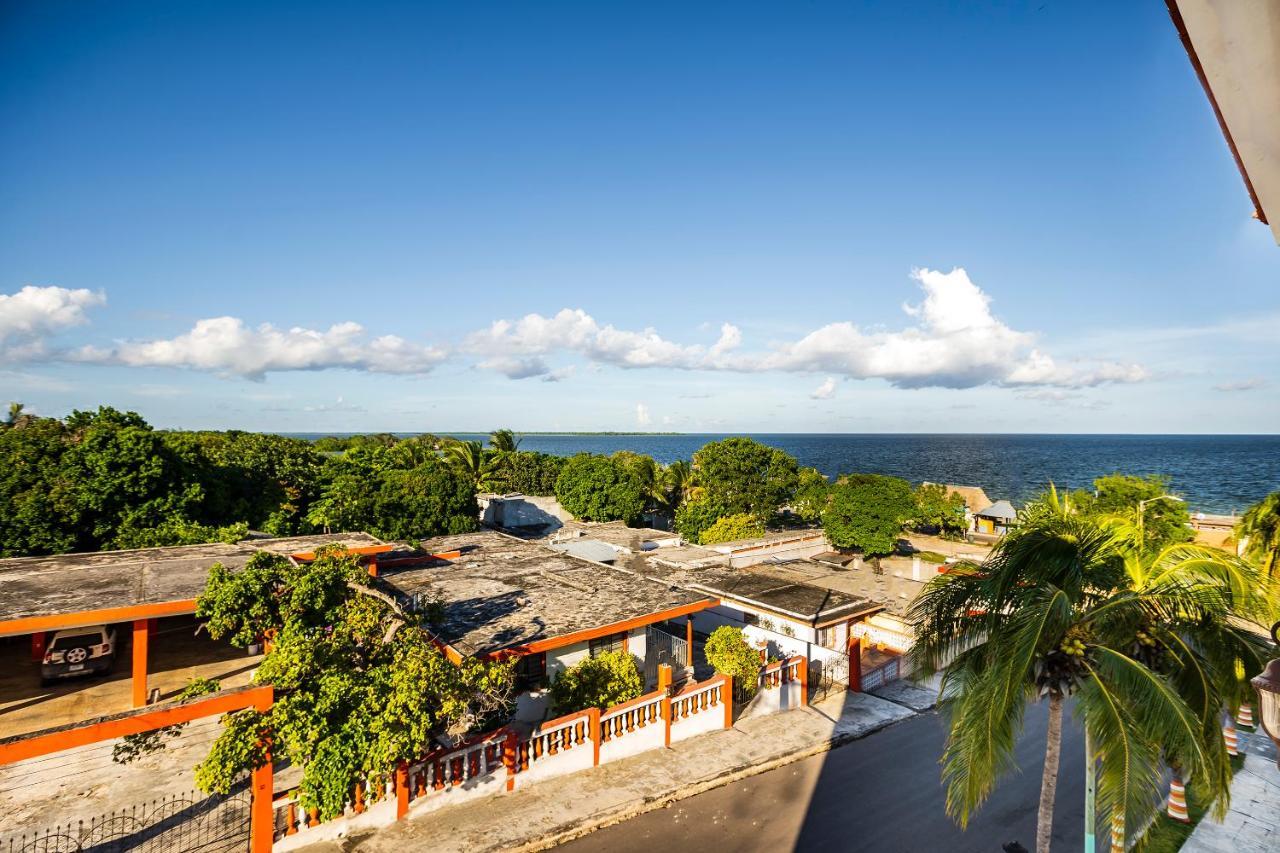 Capital O Oxtankah,Chetumal Bay 호텔 Calderitas 외부 사진